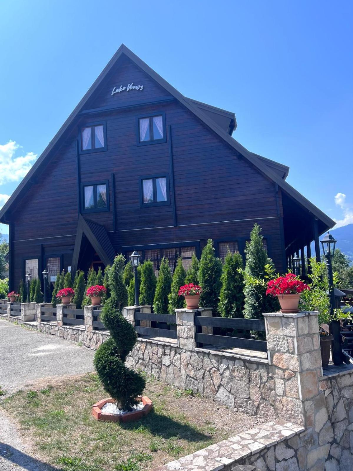 Camp Hotel Lake Views Plav Esterno foto